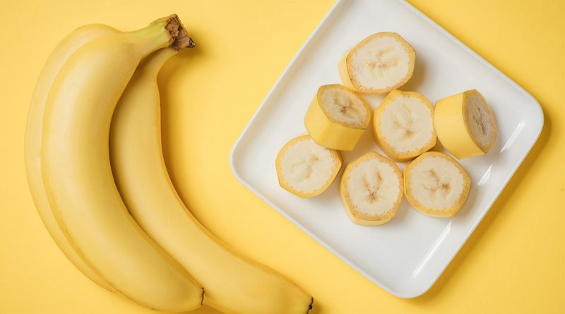 রাতে কলা খাওয়ার উপকারিতা